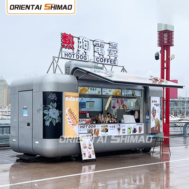 Nagy élelmiszer teherautók